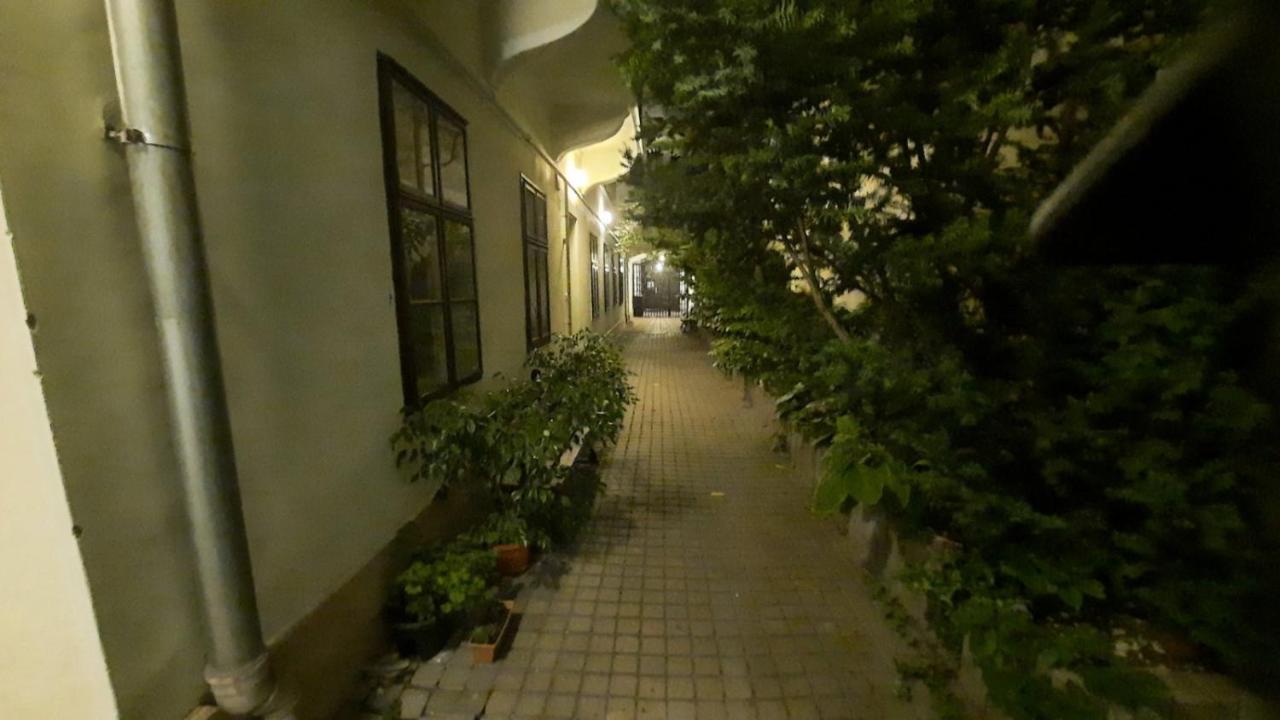 Happy Apartment In The Heart Of Budapest With 2 Rooms Eksteriør billede