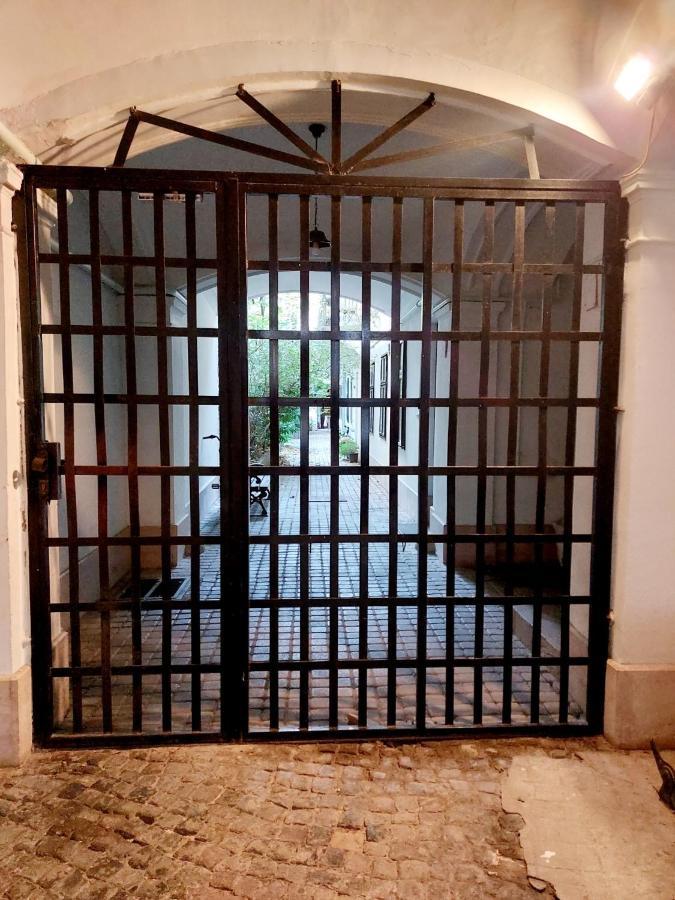 Happy Apartment In The Heart Of Budapest With 2 Rooms Eksteriør billede